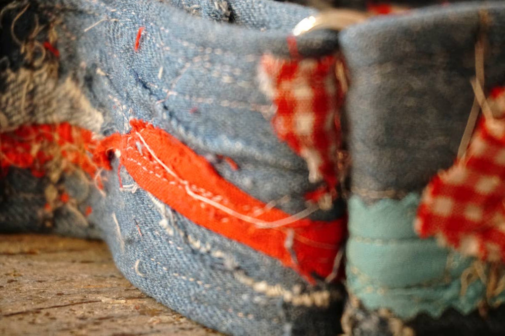 hundsfutter - “Easy” anti-escape dog collar - mixed media jeans - Dog.Dog.Cat.