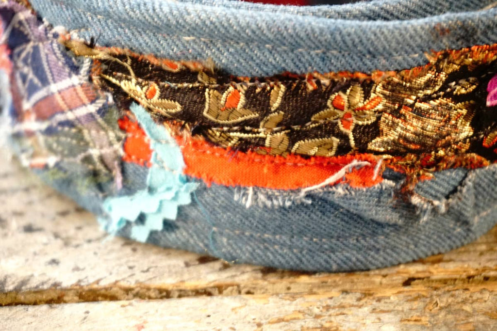 hundsfutter - “Easy” anti-escape dog collar - mixed media jeans - Dog.Dog.Cat.
