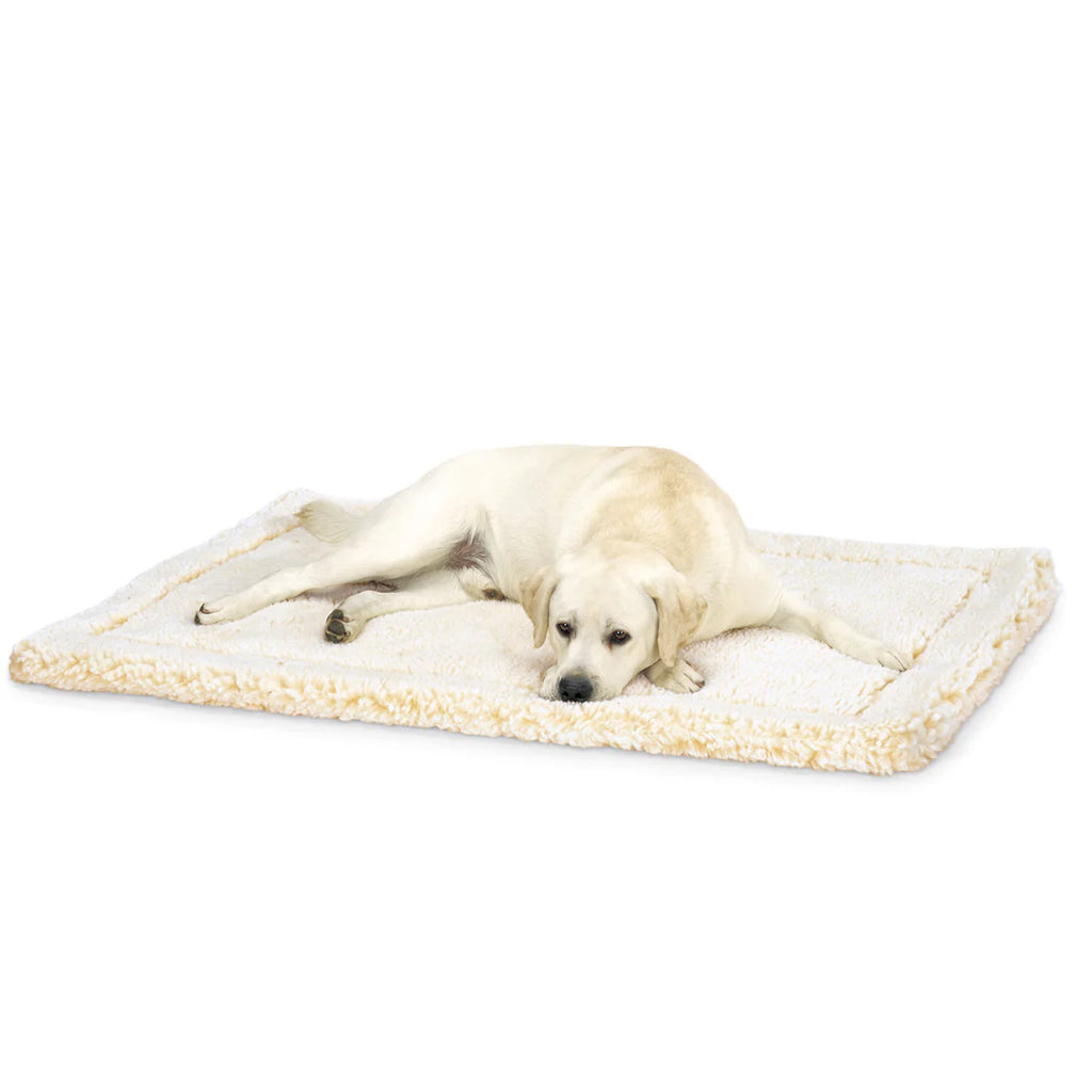 Huggle Fleece Mat - Dog.Dog.Cat.