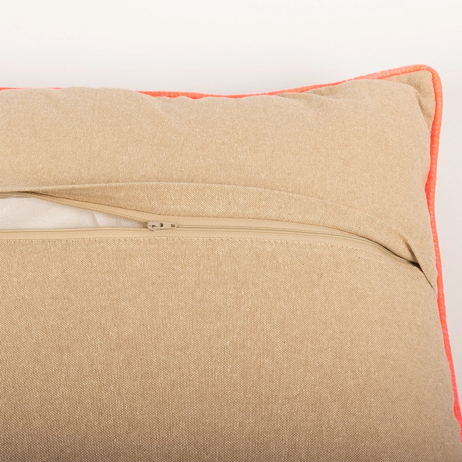 Sundance Dog Cushion - Dog.Dog.Cat.