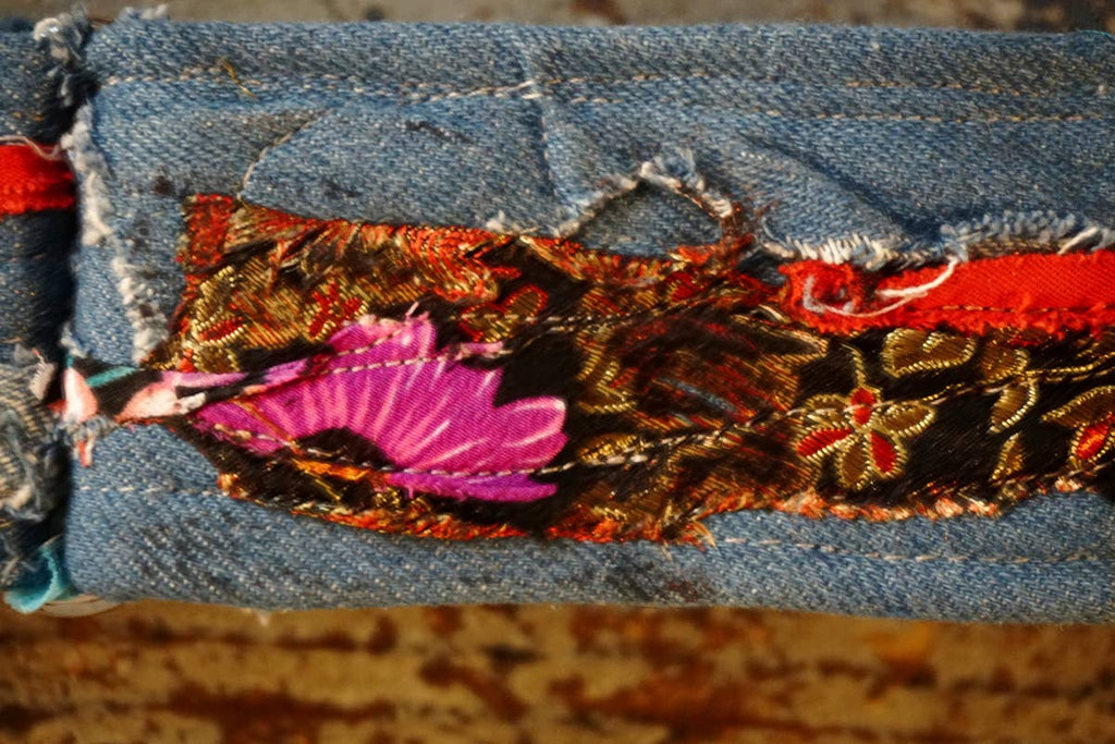 hundsfutter - “Easy” anti-escape dog collar - mixed media jeans - Dog.Dog.Cat.