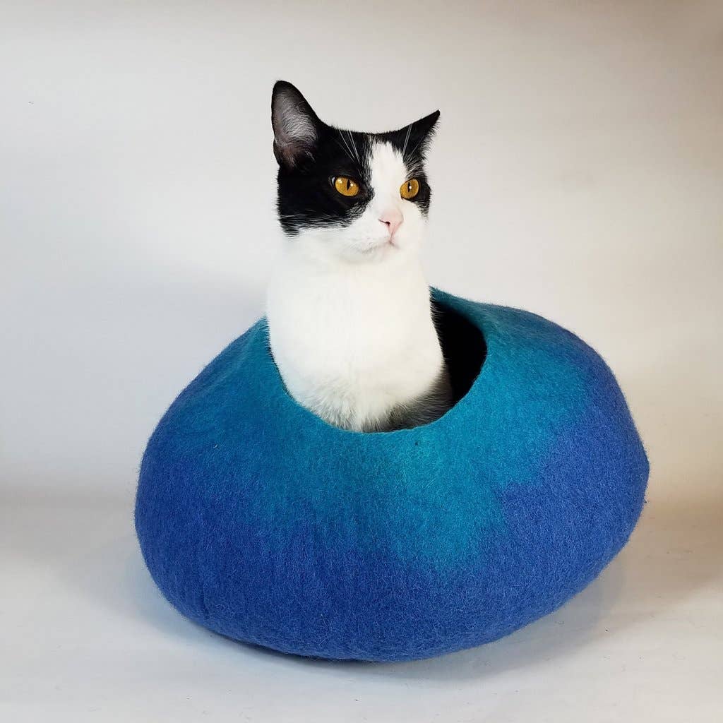 Walking Palm - Cat Cave - Blue & Turquoise - Dog.Dog.Cat.