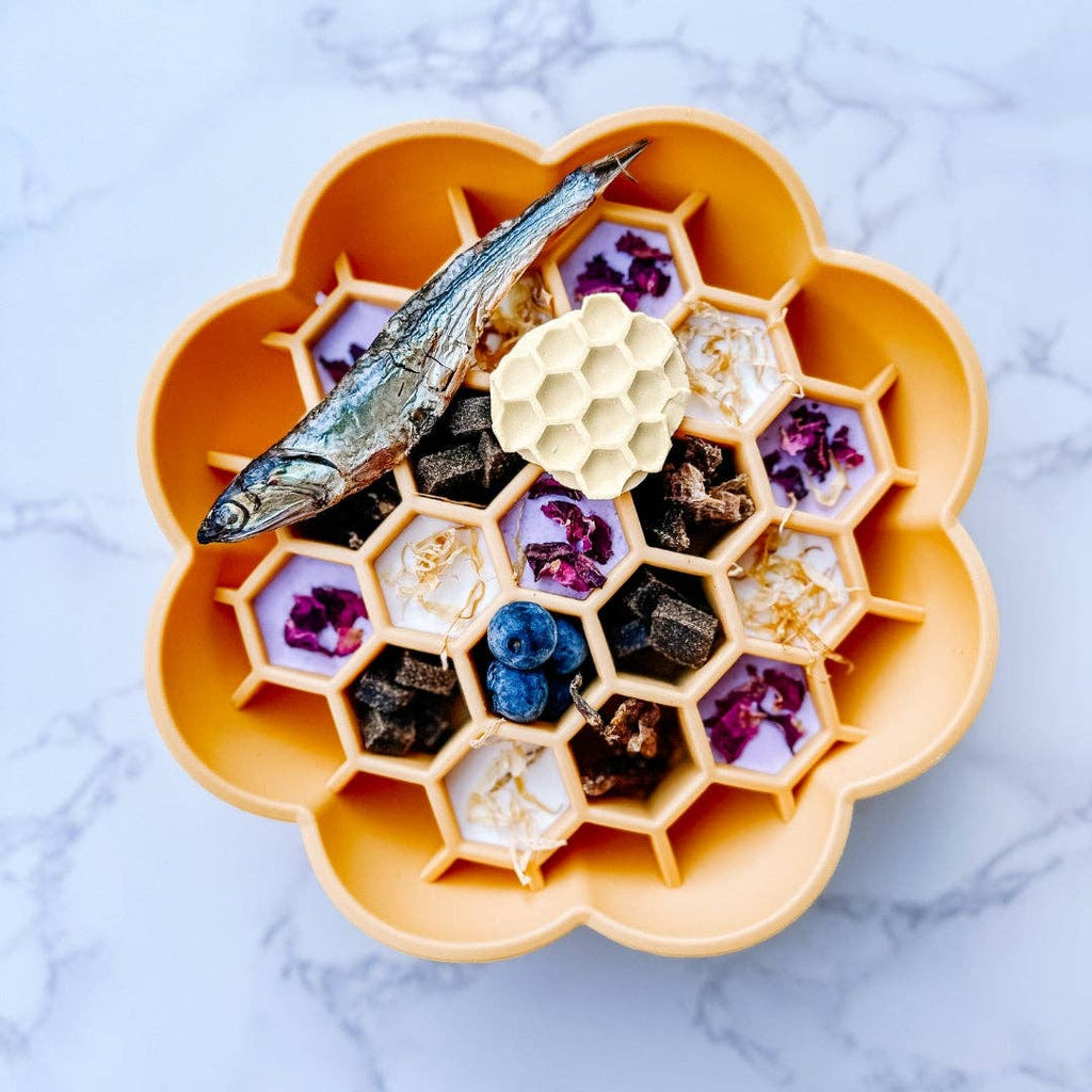 Honey Slow Feeder - Dog.Dog.Cat.