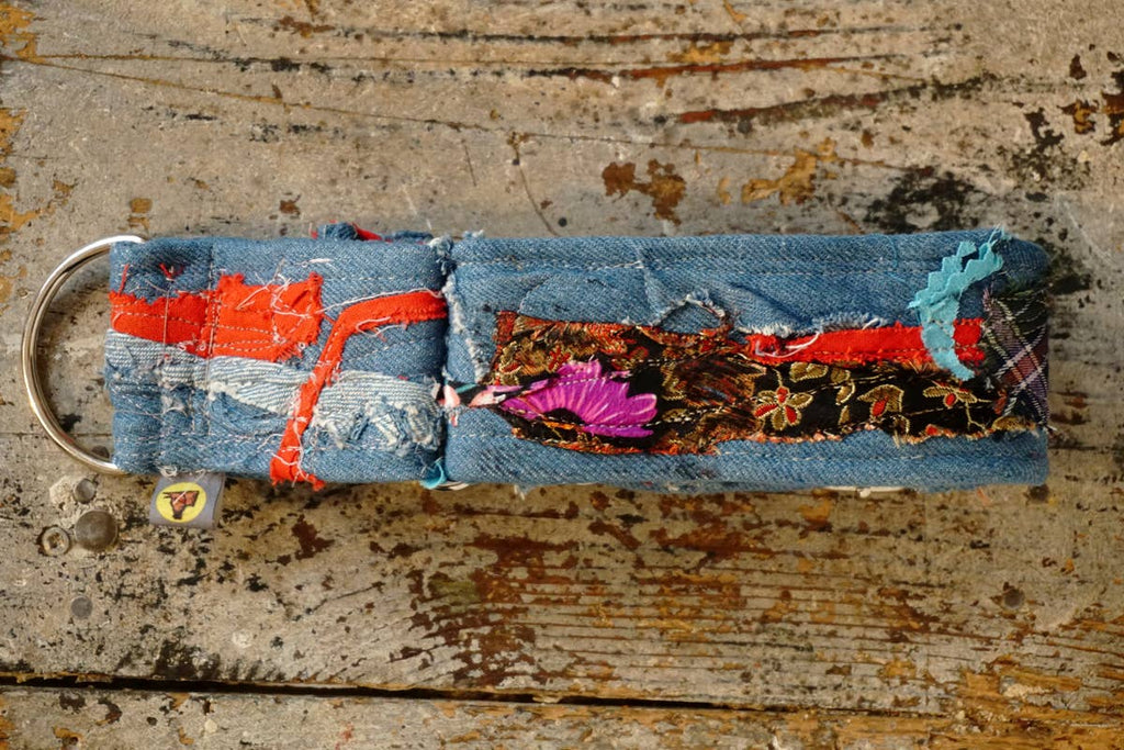 hundsfutter - “Easy” anti-escape dog collar - mixed media jeans - Dog.Dog.Cat.